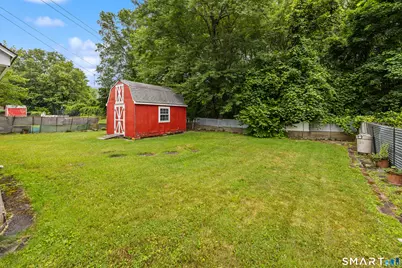 106 Townsend Avenue, Waterbury, CT 06705 - Photo 32