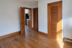 1048 Broad St, Meriden, CT 06450 - Photo 2