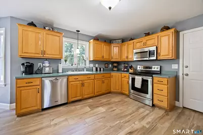 65 Trotters Lane, Southington, CT 06479 - Photo 2