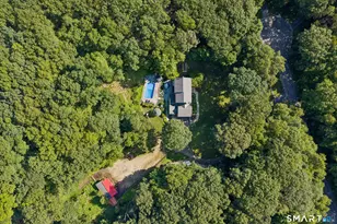 9 Fox Hollow Ln, Newtown, CT 06482 - Photo 2