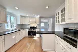 8 Muriel St, Norwalk, CT 06851 - Photo 1