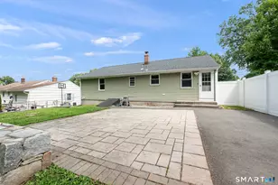 124 Hepworth St, Bristol, CT 06010 - Photo 28