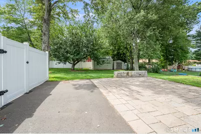 124 Hepworth Street, Bristol, CT 06010 - Photo 30