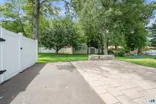 124 Hepworth St, Bristol, CT 06010 - Photo 30