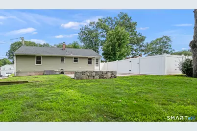 124 Hepworth Street, Bristol, CT 06010 - Photo 4