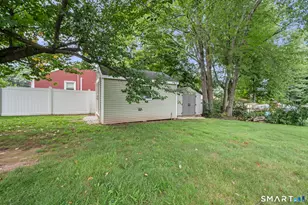 124 Hepworth St, Bristol, CT 06010 - Photo 34