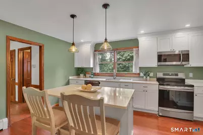 186 Alps Road, Branford, CT 06405 - Photo 8