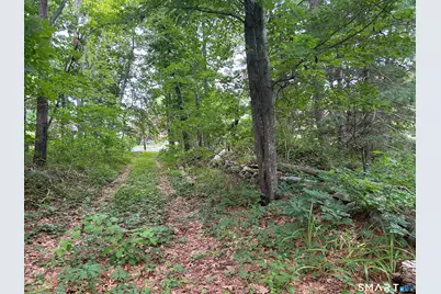 29 Skyline Drive, Groton, CT 06340 - Photo 2