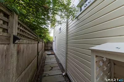 200 Whitfield Street #Carriage House (rear), Guilford, CT 06437 - Photo 30
