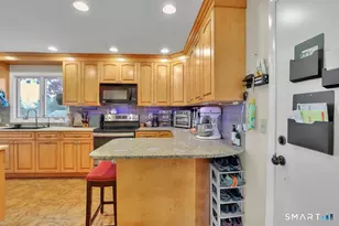 46 Crestridge Dr, Vernon, CT 06066 - Photo 6
