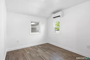 52 4th St, Hamden, CT 06514 - Photo 22