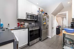 11 Colver St, New London, CT 06320 - Photo 4