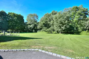 1170 Hillside Rd, Fairfield, CT 06824 - Photo 22
