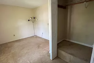 21 Silver Ln, East Hartford, CT 06118 - Photo 12