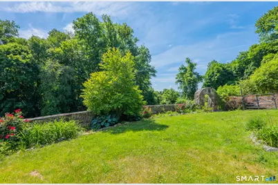 34 West Street, Newtown, CT 06470 - Photo 24