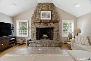 313 Old Post Rd, Fairfield, CT 06824 - Photo 2