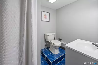 23 Rowe Street, East Haven, CT 06512 - Photo 32