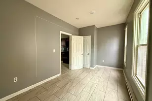 72 Burton St, Waterbury, CT 06704 - Photo 12