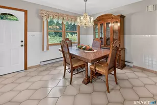 124 Judith Ln, Waterbury, CT 06704 - Photo 6