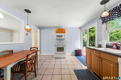 2 Carmella Terrace, Enfield, CT 06082 - Photo 8