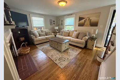 166 Roseleah Avenue, Newington, CT 06111 - Photo 4