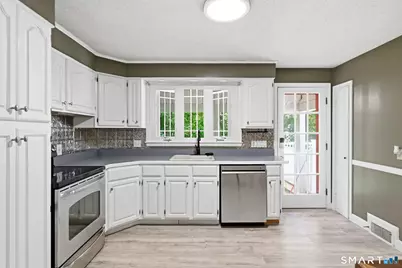 68 Irving Avenue, Torrington, CT 06790 - Photo 14