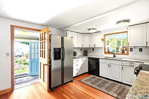 13 Snowden St, Waterford, CT 06385 - Photo 10