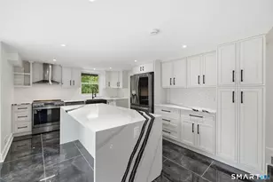 1 Tulip Tree Ln, Norwalk, CT 06851 - Photo 10