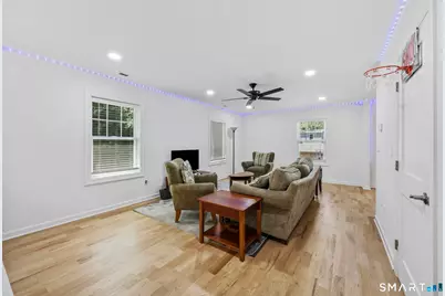 247 Eckart Street, Bridgeport, CT 06606 - Photo 14