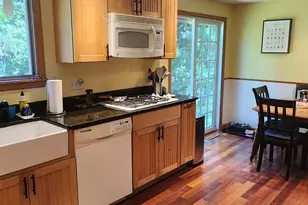 7 Pine St, Norwich, CT 06360 - Photo 10