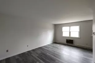 74 W 4th St, Derby, CT 06418 - Photo 2