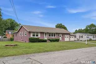 20 Breault St, Putnam, CT 06260 - Photo 2