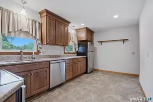 20 Breault St, Putnam, CT 06260 - Photo 4