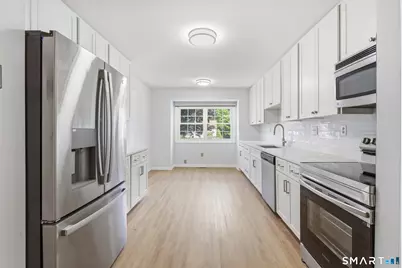 339 Navajo Loop #339, Shelton, CT 06484 - Photo 6