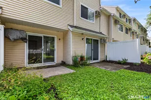 8 Rose Ln, Danbury, CT 06811 - Photo 20