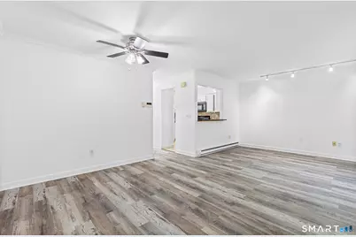 8 Rose Lane #10-11, Danbury, CT 06811 - Photo 4