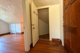 105 Crystal St, Stamford, CT 06902 - Photo 6