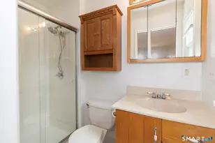 605 S Greenbrier Dr, Orange, CT 06477 - Photo 18