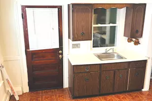 1910 Park Ave, Bridgeport, CT 06604 - Photo 14