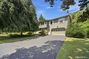 40 Eastview Dr, Windsor, CT 06095 - Photo 1