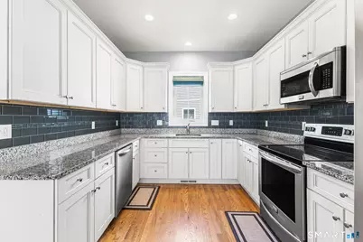 47 Lexington Gardens #47, North Haven, CT 06473 - Photo 8