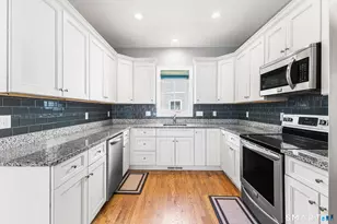 47 Lexington Gardens, North Haven, CT 06473 - Photo 8