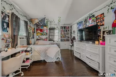 185 Lydale Place, Meriden, CT 06450 - Photo 18