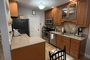 33 Langdon Ct, Berlin, CT 06037 - Photo 4