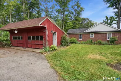 529 Pomfret Street, Putnam, CT 06260 - Photo 4