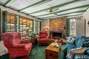 19 Hickory Dr, Ledyard, CT 06339 - Photo 4