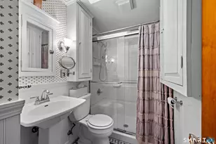 19 Hickory Dr, Ledyard, CT 06339 - Photo 10