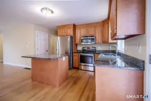 7 Bradley St, Plainville, CT 06062 - Photo 10