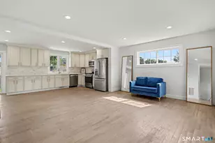 111 Vanguard St, Bridgeport, CT 06606 - Photo 4