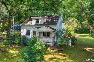 42 Ezra St, North Haven, CT 06473 - Photo 1